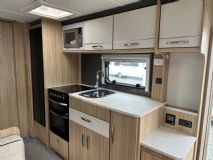 2017 COACHMAN WANDERER LUX 5.jpg